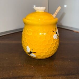 Ceramic Honey Pot with Lid & Wooden Stirrer Made By Giftcraft